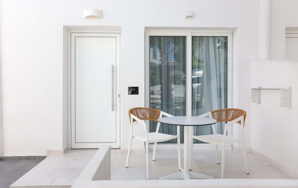 Tiara Holidays - Lefko Suites - Suprerior Suite - balcony